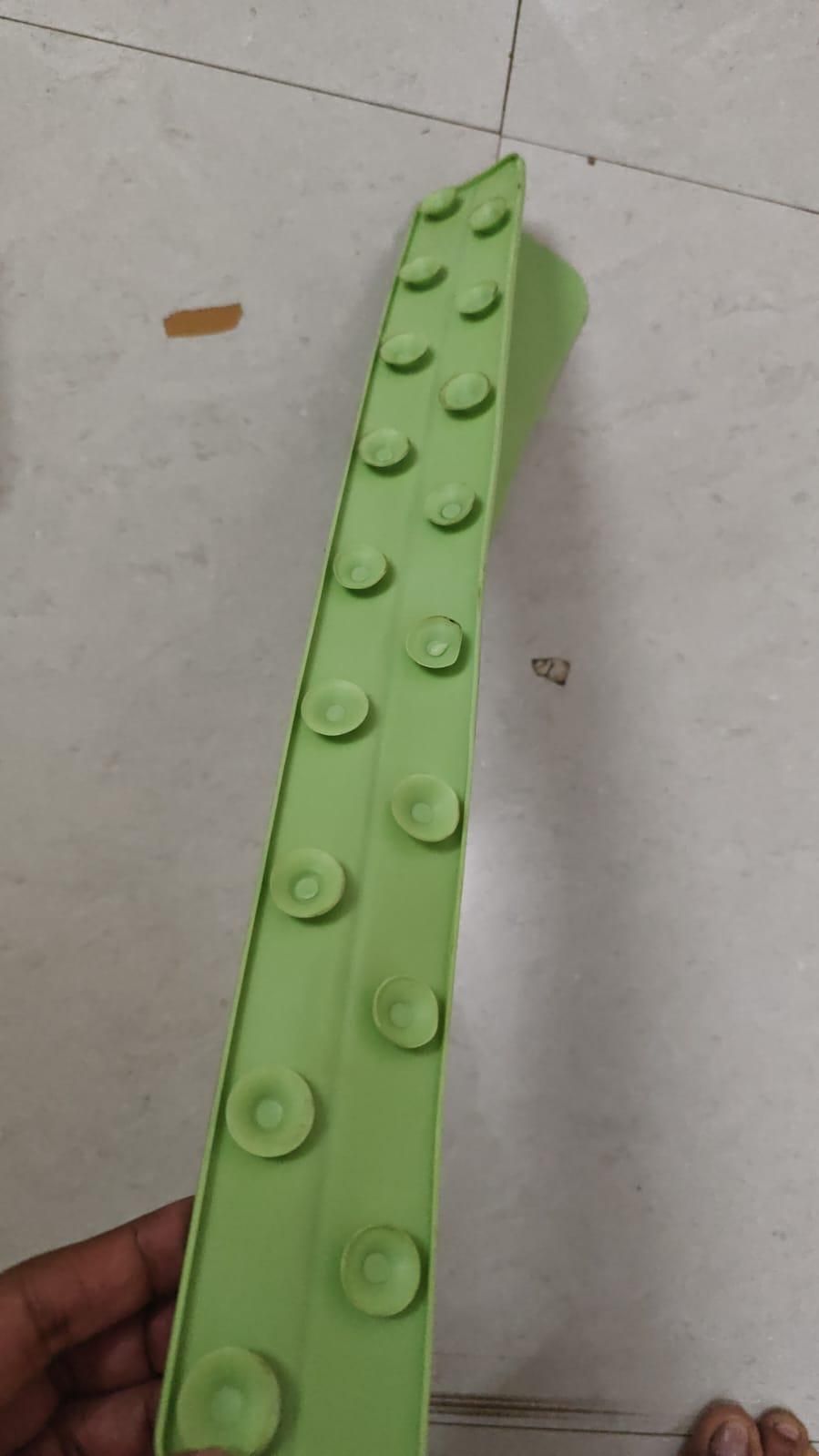 Silicone Splash Guard      ( buy 1 get 1 free)